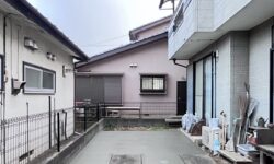 コンクリート打設、駐車場拡張